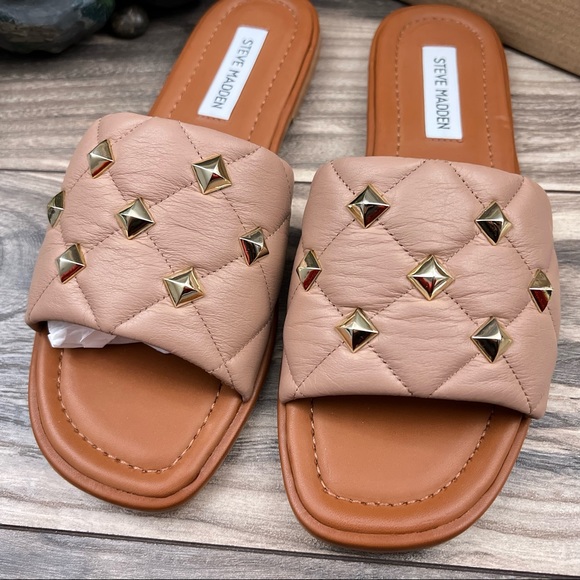 NIB Steve Madden Trouble Tan Nude Leather Pyramid Stud Slide Sandal 8M - Picture 3 of 10